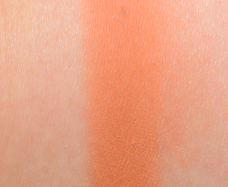 <p class="text-center">Coloured Raine Natural Eyeshadow</p>