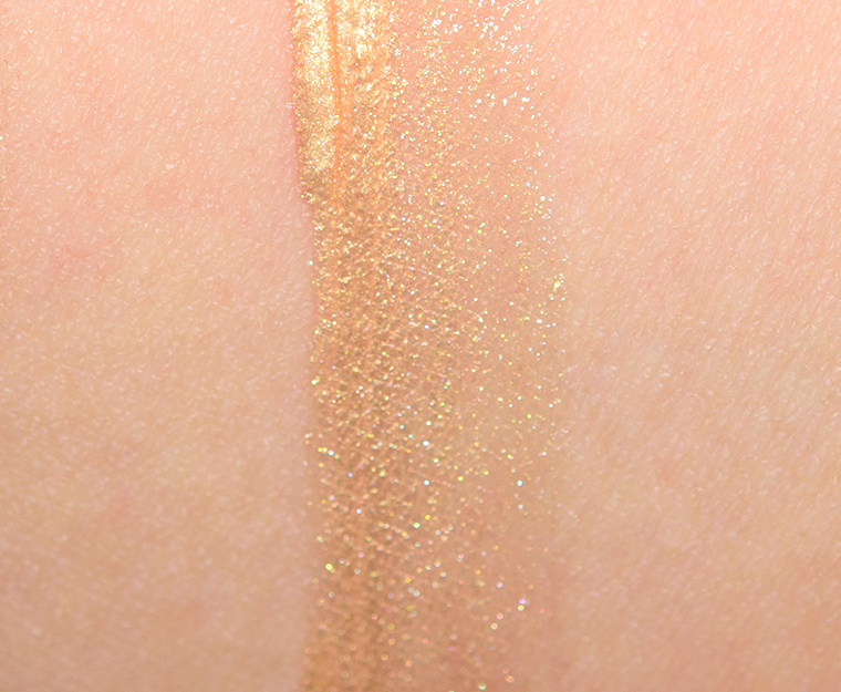 <p class="text-center">Dior Gold Essence (212) Dior Addict Ultra-Gloss (2016)</p>
