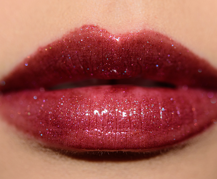<p class="text-center">Fenty Beauty Astro Naughty Cosmic Gloss Lip Glitter</p>