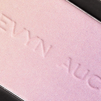 Kevyn Aucoin The Neo Limelight Ibiza (Center)