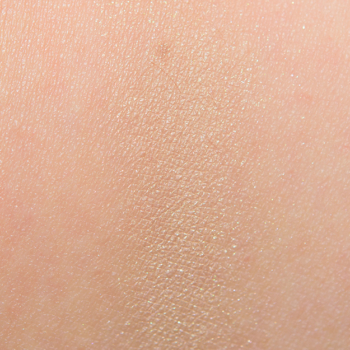 MAC Frosted Fizz Eyeshadow