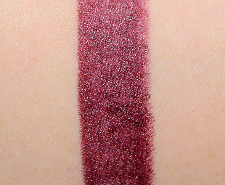 <p class="text-center">MAC Powerhouse Lipstick</p>