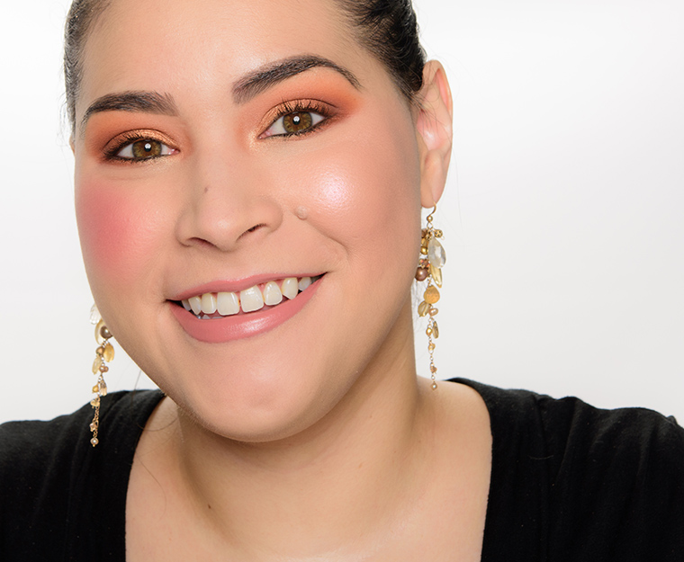 MAC Show Gold Extra Dimension Skinfinish