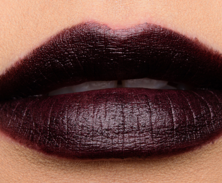 MAC Valiant Lipstick