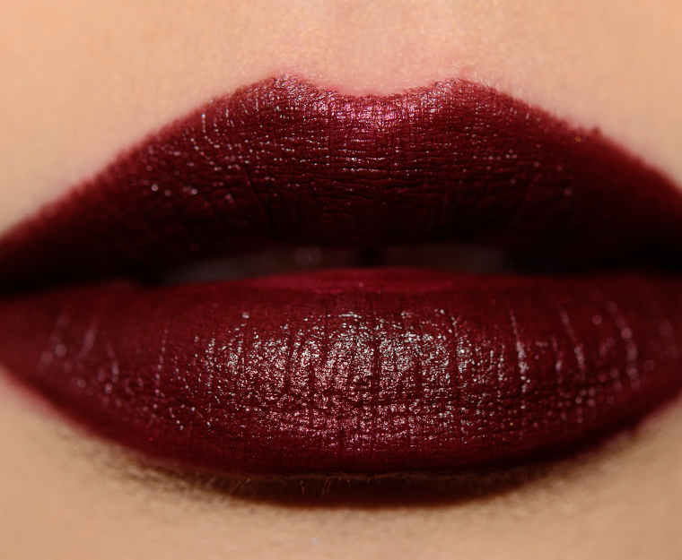 <p class="text-center">MAC Velvet Rebellion Lipstick</p>