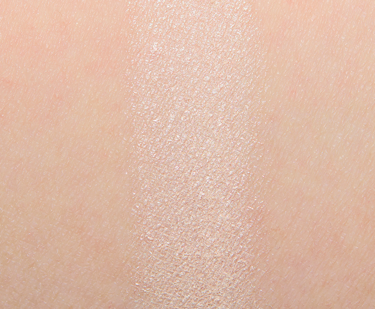 <p class="text-center">MAC Winterlude Eyeshadow</p>