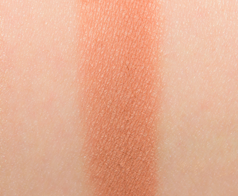 <p class="text-center">NARS Dominant Eyeshadow</p>