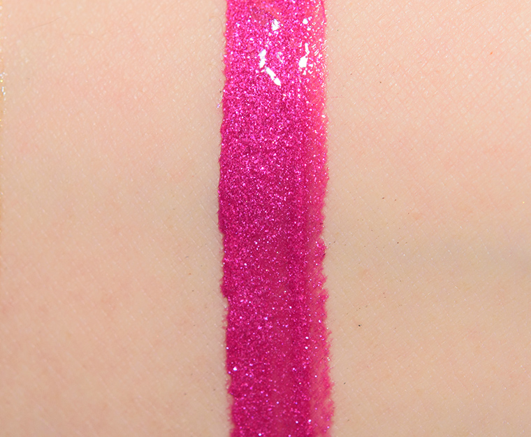 <p class="text-center">NARS Off Limits Photogloss Lip Lacquer</p>