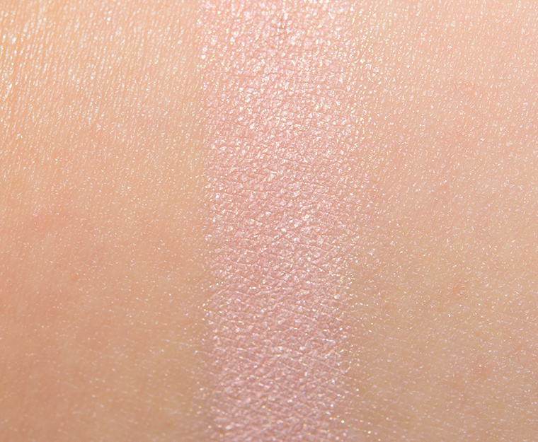 <p class="text-center">Pat McGrath Skinshow Glow EYEdols Eyeshadow</p>