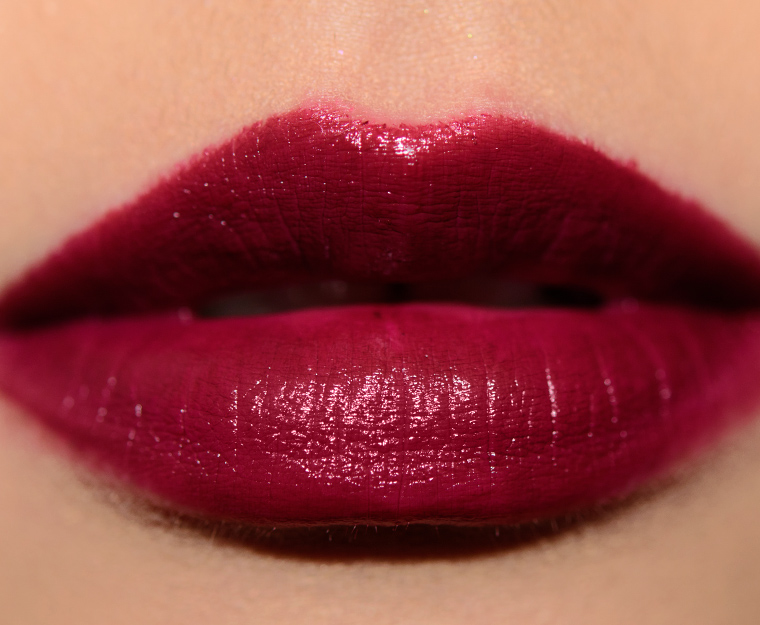 <p class="text-center">Tom Ford Beauty Near Dark Lip Color</p>