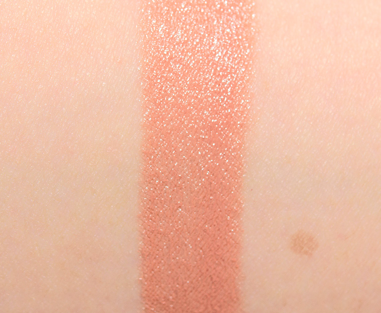 <p class="text-center">Tom Ford Beauty Satin Chic Lip Color</p>
