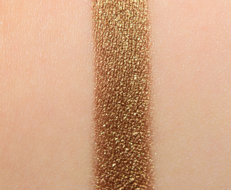 <p class="text-center">Urban Decay Bass Metallic Eyeshadow</p>