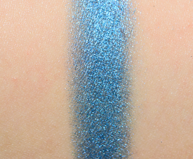 <p class="text-center">Urban Decay Dive Metallic Eyeshadow</p>