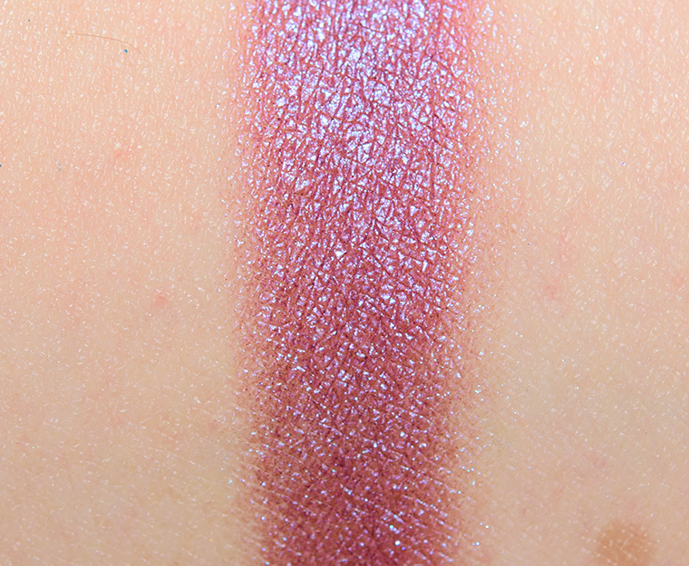 <p class="text-center">Urban Decay Metalhead Metallic Eyeshadow</p>