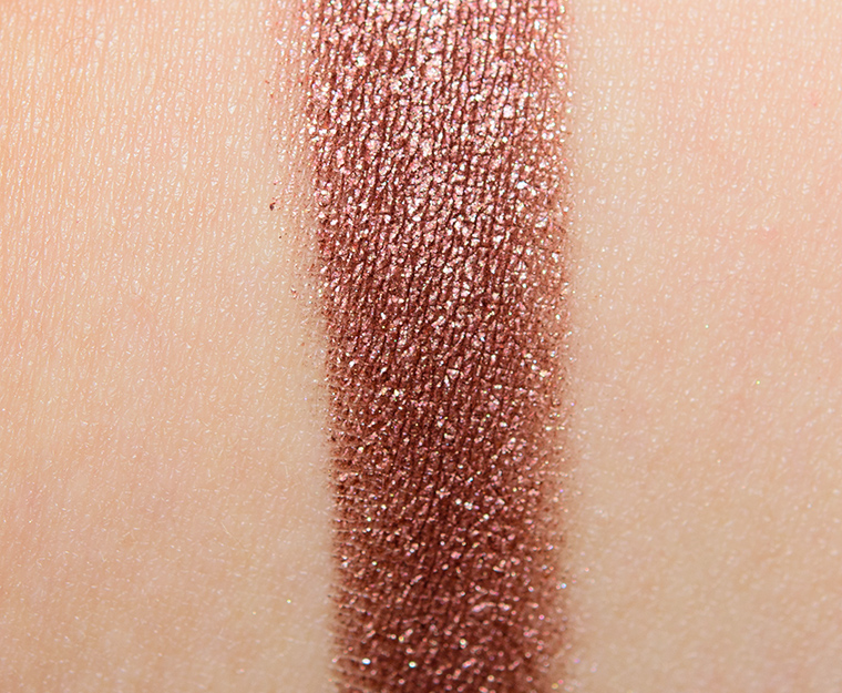 <p class="text-center">Urban Decay Roadie Metallic Eyeshadow</p>