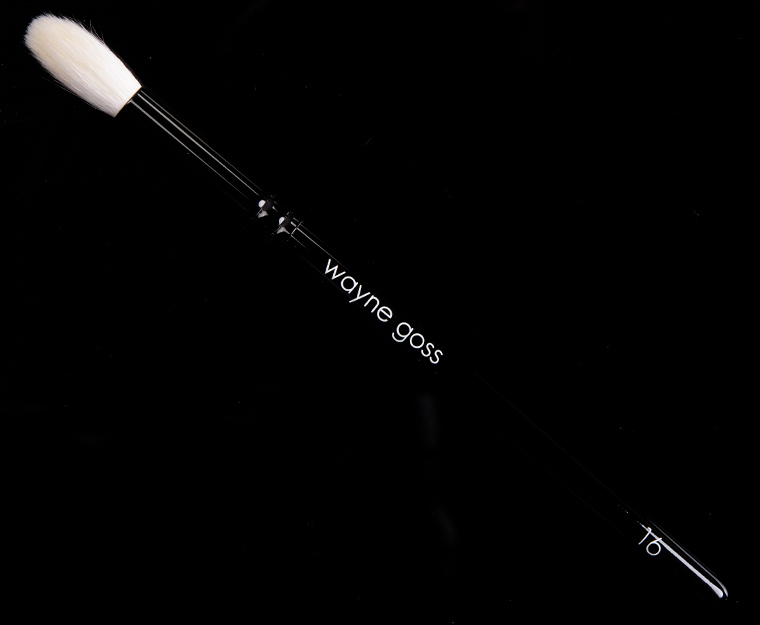 Wayne Goss Brush 16 Large Eye Shadow Crease Brush 