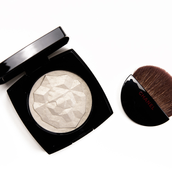 Chanel Or Blanc Le Signe du Lion Illuminating Powder