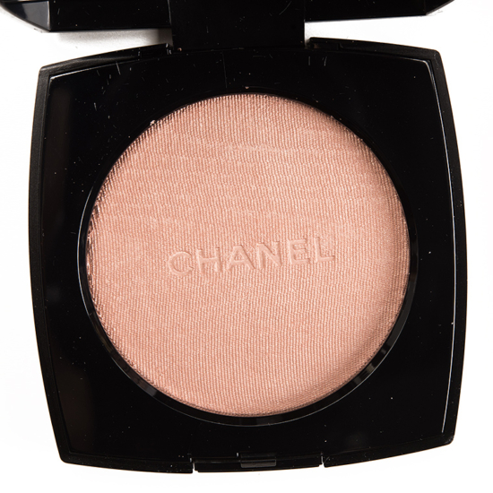 Chanel Rose Gold (30) Highlighting Powder Review, Photos, Swatches