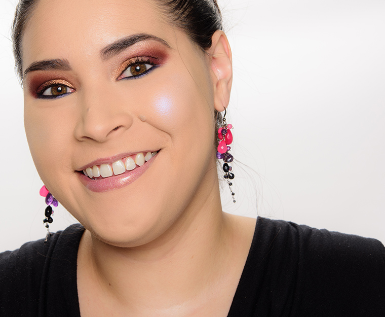 Huda Beauty Arctic Glow Powder Highlight