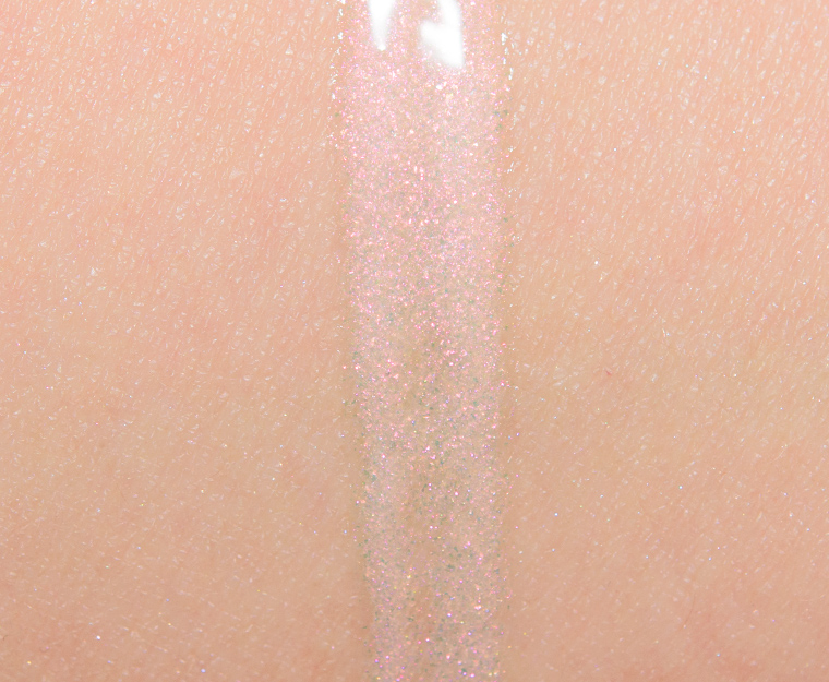 <p class="text-center">Huda Beauty Charmed Lip Strobe</p>
