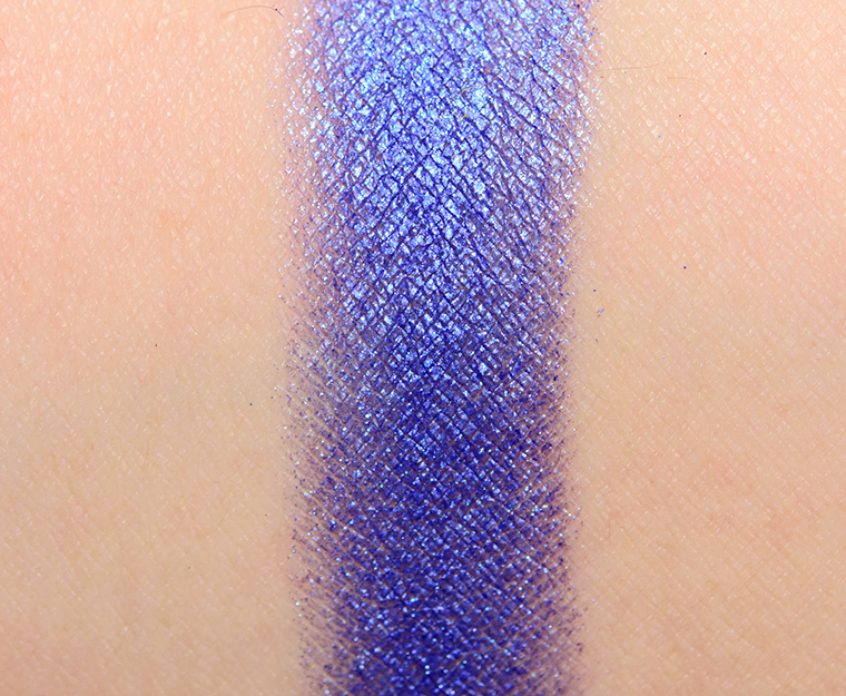 <p class="text-center">Huda Beauty Electric #4 Eyeshadow</p>
