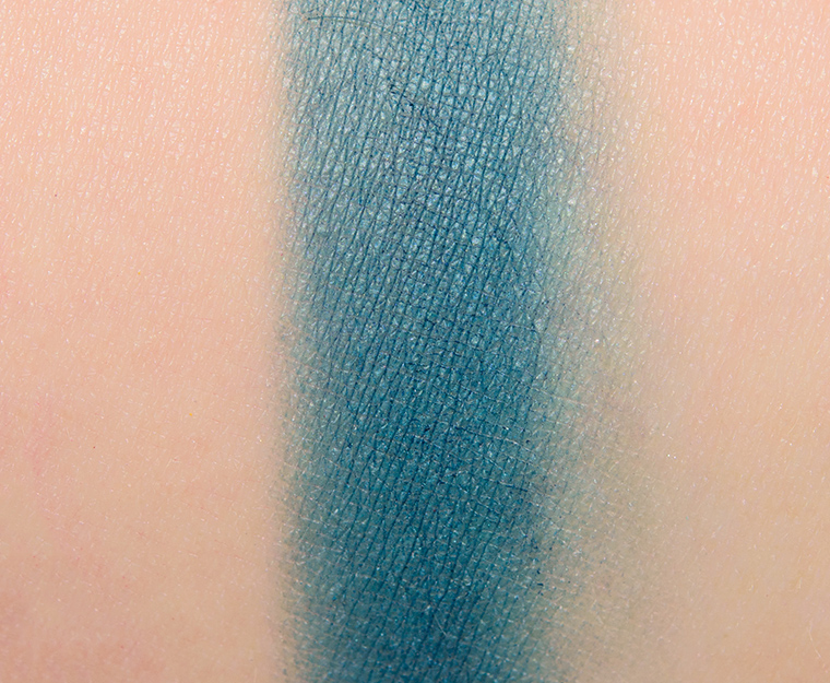 <p class="text-center">Huda Beauty Electric #7 Eyeshadow</p>
