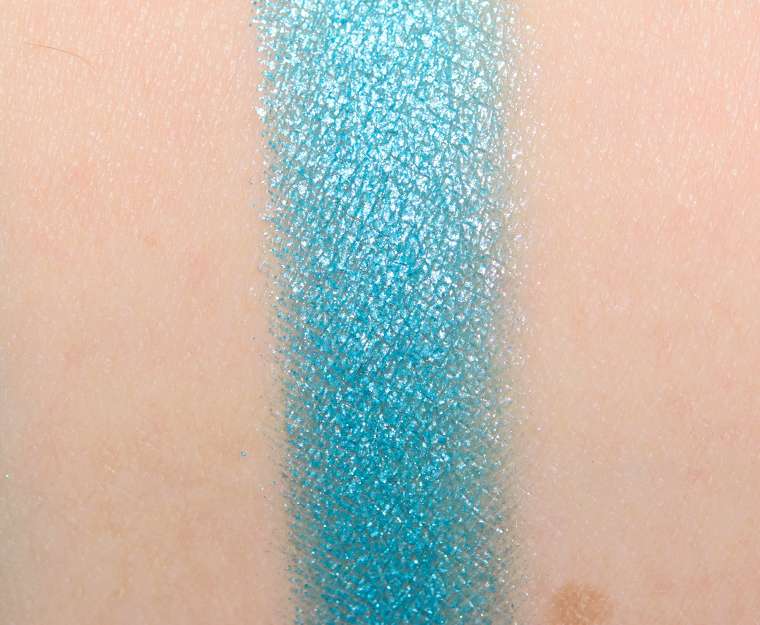 <p class="text-center">Huda Beauty Electric #8 Eyeshadow</p>