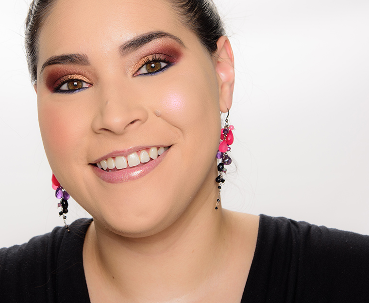 Huda Beauty Winter Rose Powder Highlight