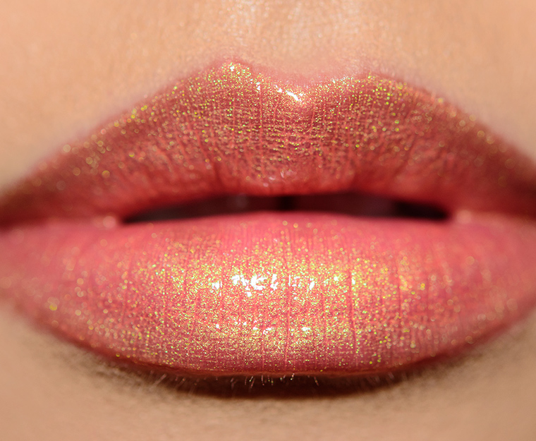 <p class="text-center">MAC Electric Rainbow Grand Illusion Liquid Lipcolour</p>