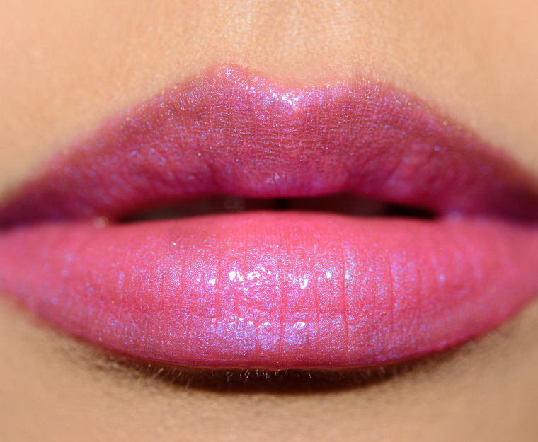 <p class="text-center">MAC Rave Bunny Grand Illusion Liquid Lipcolour</p>