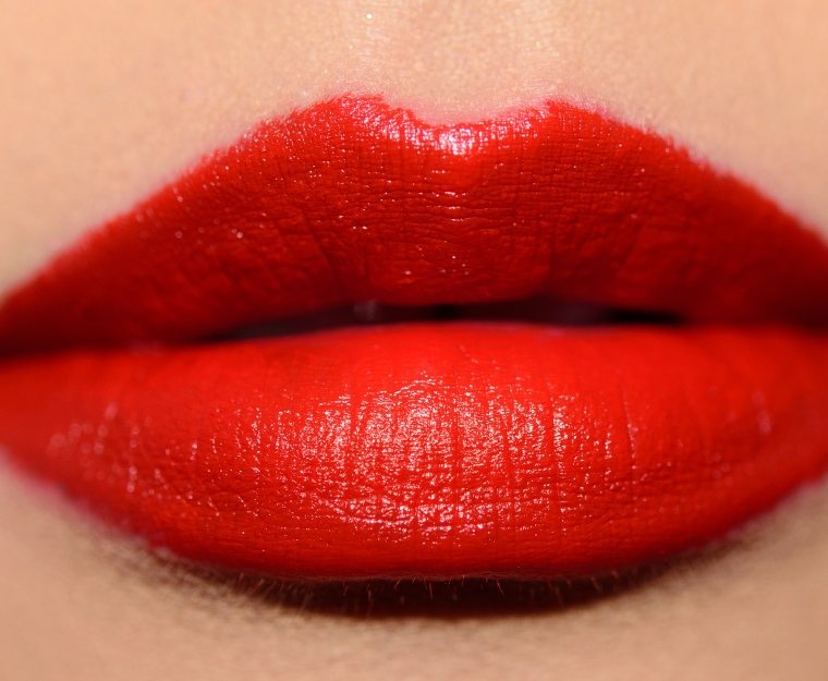 <p class="text-center">Pat McGrath McGrath Muse LuxeTrance Lipstick</p>