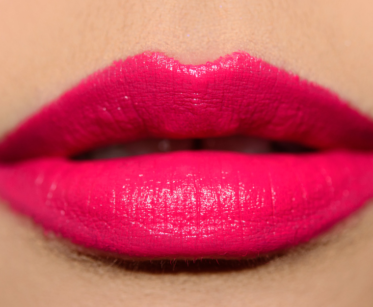 <p class="text-center">Pat McGrath Psycho Candy LuxeTrance Lipstick</p>