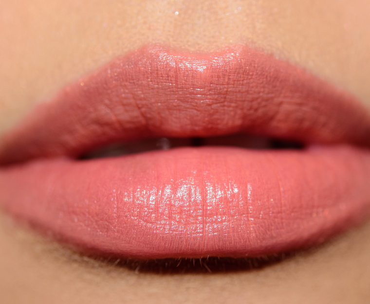 <p class="text-center">Chanel L'Aristrocatica (65) Rouge Allure Velvet</p>