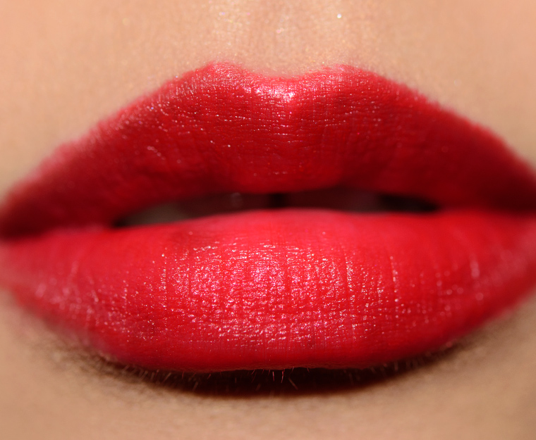 <p class="text-center">Chanel L'Indomabile (66) Rouge Allure Velvet</p>