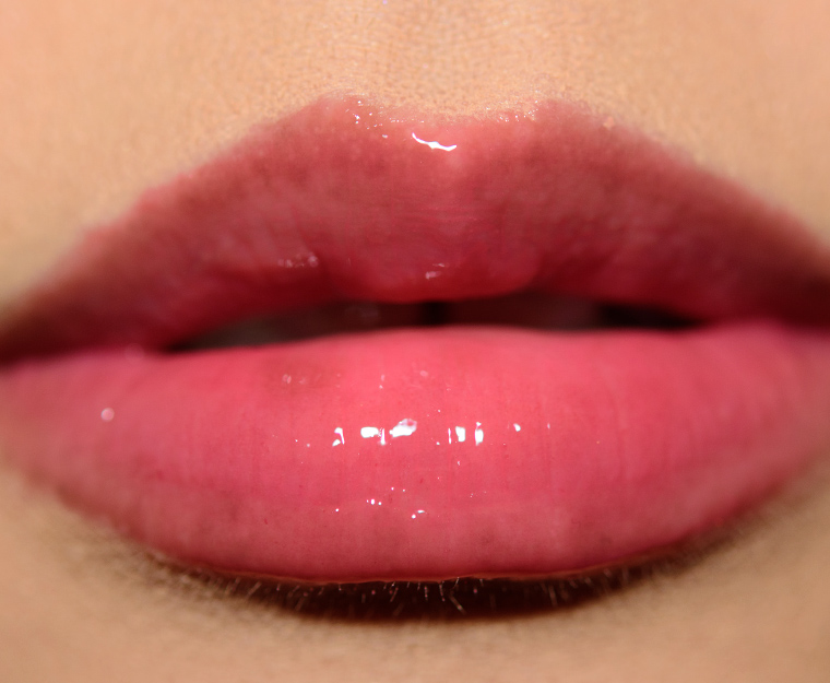 <p class="text-center">Chanel Poppea (794) Rouge Coco Gloss</p>
