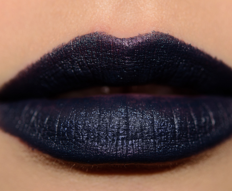 <p class="text-center">Fenty Beauty Clapback Mattemoiselle Plush Matte Lipstick</p>