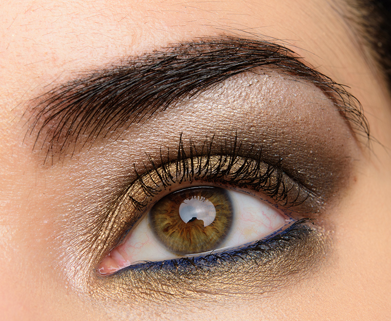 MAC Burning Nights Mineralize Eyeshadow Quad | Look Details