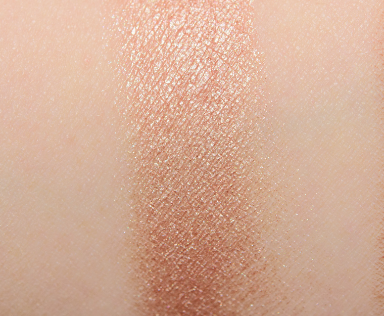 <p class="text-center">MAC Omigaud Eyeshadow</p>