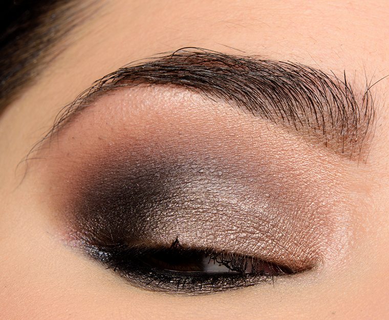 A Smoky Eye | Look Details