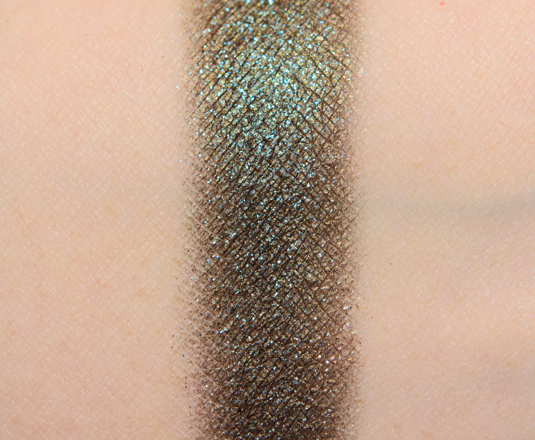 <p class="text-center">Make Up For Ever D308 Aquatic Khaki Artist Color Shadow</p>
