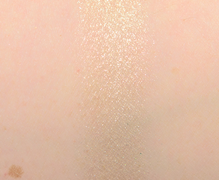 <p class="text-center">Make Up For Ever D504 Celestial Beige Artist Color Shadow</p>