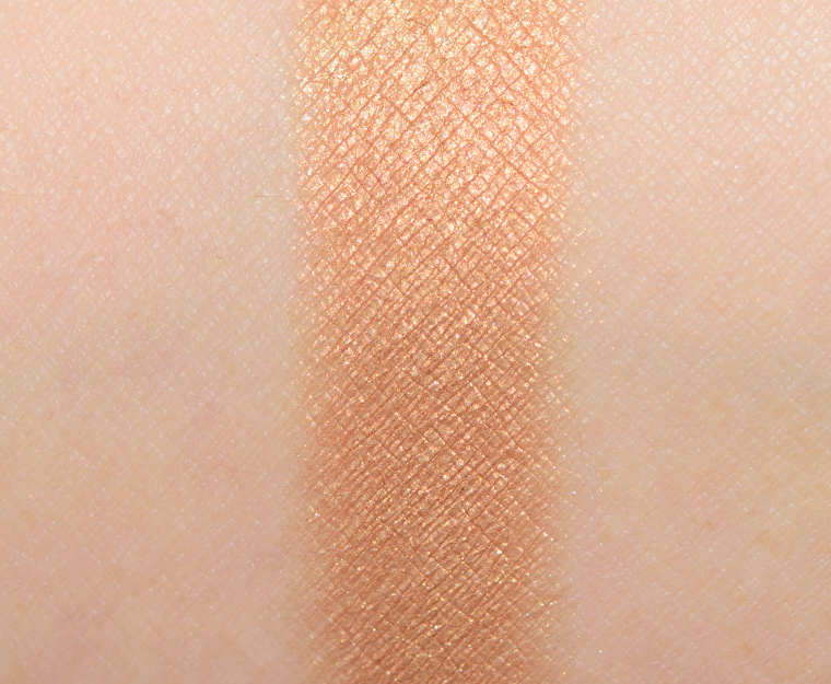 <p class="text-center">Make Up For Ever I648 Golden Fawn Artist Color Shadow</p>