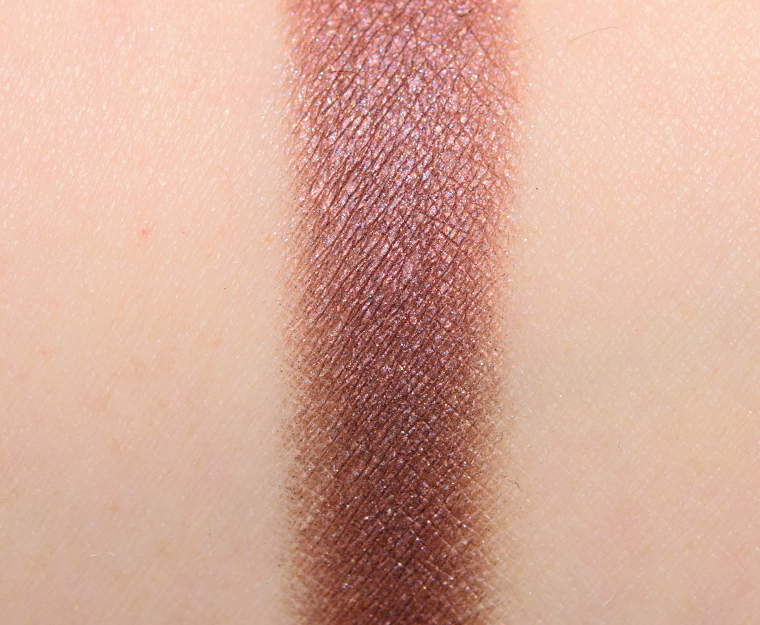 <p class="text-center">Make Up For Ever I834 Grape Artist Color Shadow</p>