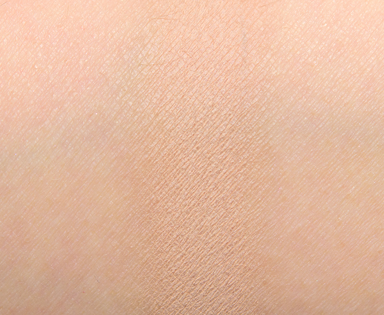 <p class="text-center">Make Up For Ever M518 Nude Artist Color Shadow</p>