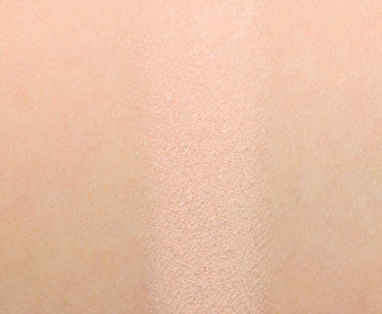 <p class="text-center">Make Up For Ever M535 Oat Artist Color Shadow</p>