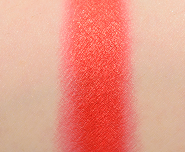 <p class="text-center">Make Up For Ever M742 Tomato Artist Color Shadow</p>