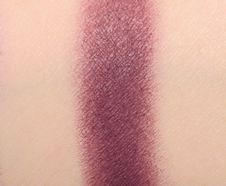 Make Up For Ever M928 Eggplant Artist Color Shadow