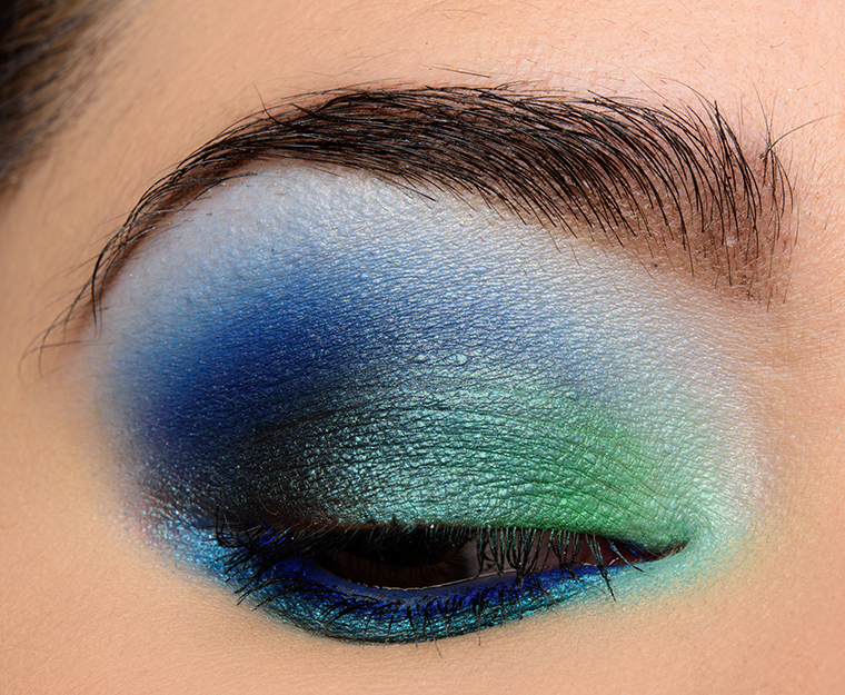 Make Up For Ever Green & Blue Look | Look Details