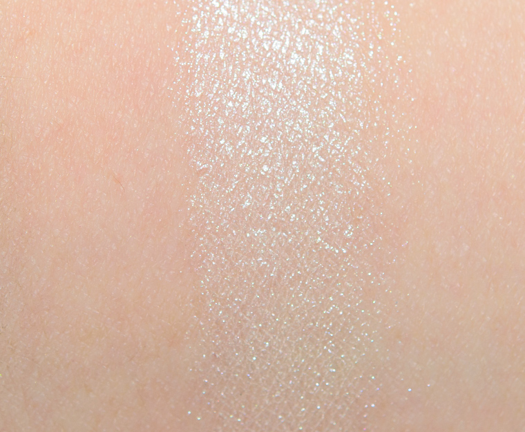 <p class="text-center">Wet 'n' Wild Lights Out #2 Color Icon Eyeshadow (2018)</p>