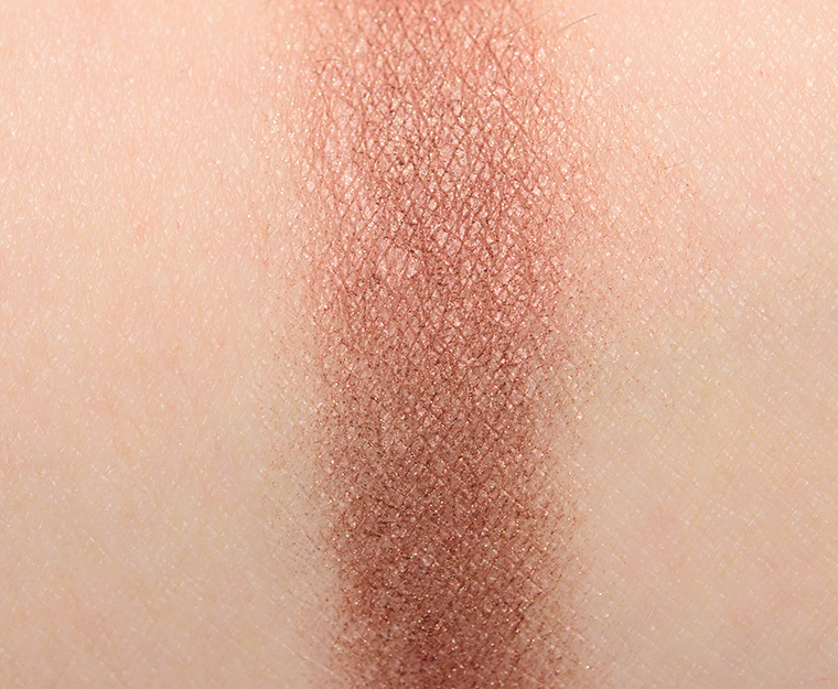 <p class="text-center">Wet 'n' Wild Rose in the Air #2 Color Icon Eyeshadow (2018)</p>
